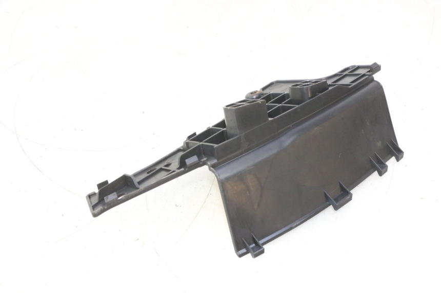 photo de COPERCHIO BATTERIA SUZUKI BURGMAN 125 (2007 - 2014) - Zoom sullo stato d'uso