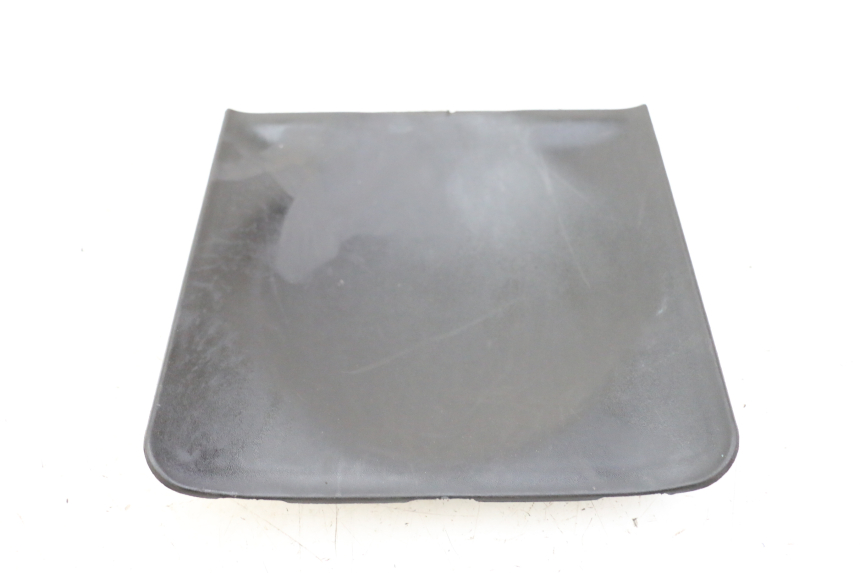 photo de BATTERIA COPERCHIO PEUGEOT CITYSTAR 125 (2011 - 2017) - Dettaglio del componente