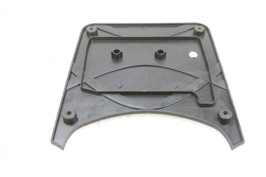 photo de COPERCHIO BATTERIA SYM CROX 4T 50 (2016 - 2023) - Dettaglio del componente