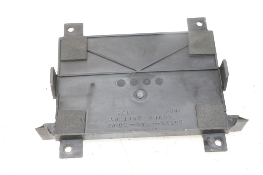 photo de BATTERIA COPERCHIO KYMCO DINK STREET 125 (2009 - 2014) - Zoom sullo stato d'uso