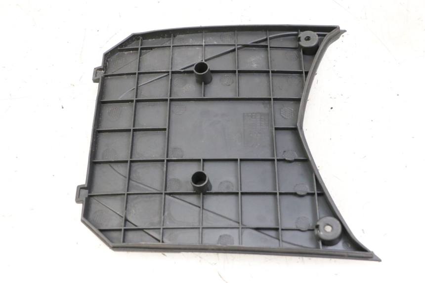 photo de COPERCHIO BATTERIA JM MOTORS EVOLIS 4T 50 (2018 - 2022) - Dettaglio del componente