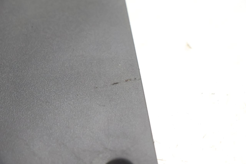 photo de BATTERIA COPERCHIO VASTRO GP 2T 50 (2013 - 2017) - Zoom sullo stato d'uso