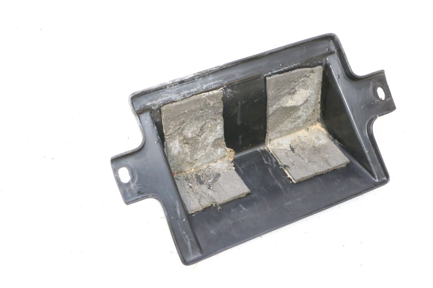 photo de BATTERIA COPERCHIO SUZUKI GSF N BANDIT 1200 (2001 - 2005) - Altra angolazione