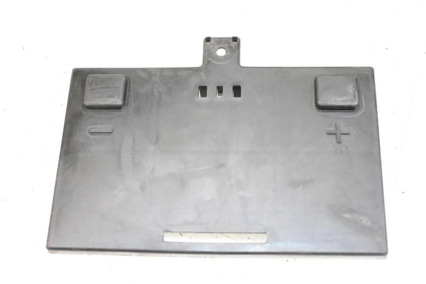 photo de COPERCHIO BATTERIA KYMCO K-PW K-PIPE 50 (2012 - 2017) - Vista principale