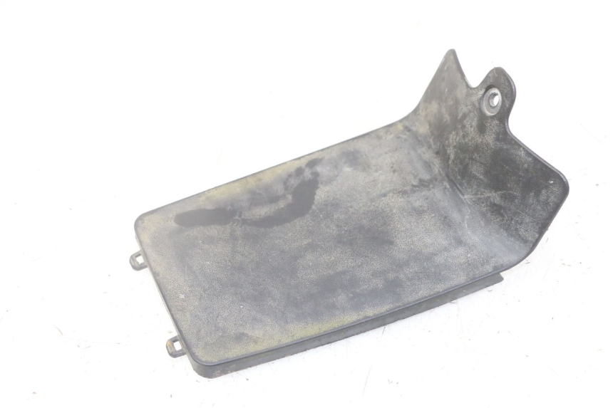 photo de COPERCHIO BATTERIA PEUGEOT KISBEE 4T 50 (2018 - 2022) - Zoom sullo stato d'uso