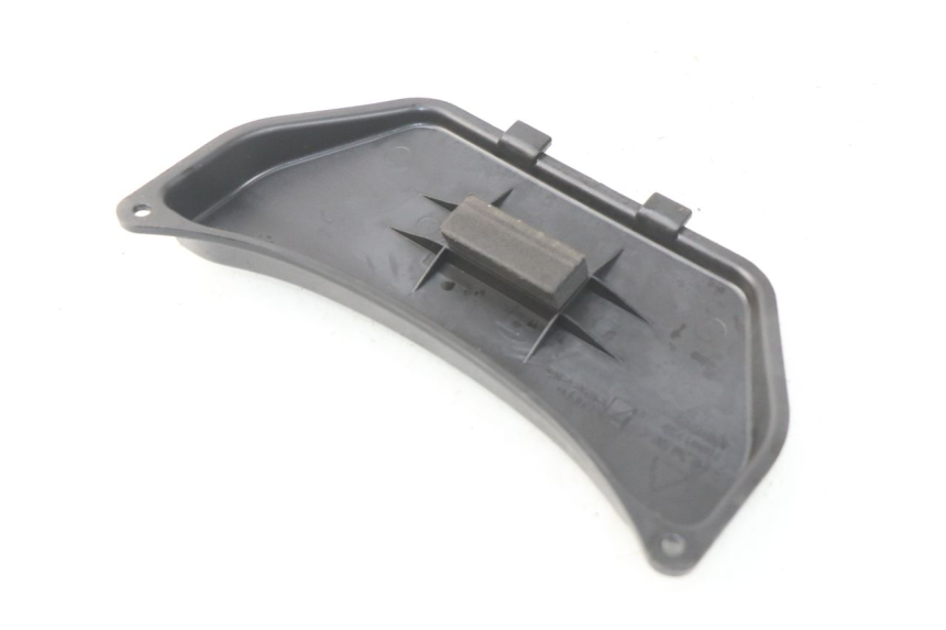 photo de COPERCHIO BATTERIA PIAGGIO LIBERTY IGET 4T 50 (2015 - 2020) - Dettaglio del componente