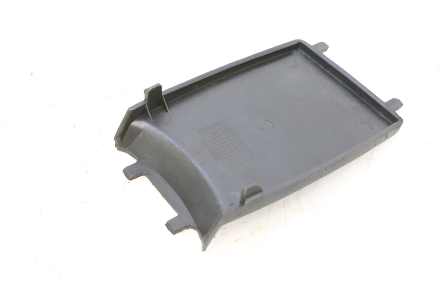 photo de BATTERIA COPERCHIO KEEWAY MATRIX RX9 125 (2006 - 2007) - Zoom sullo stato d'uso