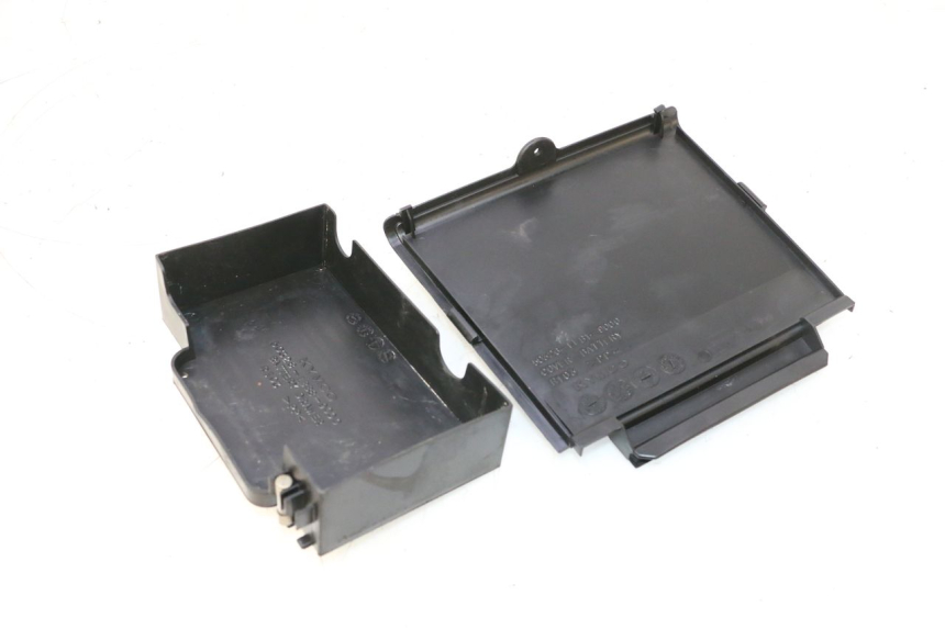 photo de BATTERIA COPERCHIO KYMCO MOVIE S 125 (2009 - 2018) - Dettaglio del componente