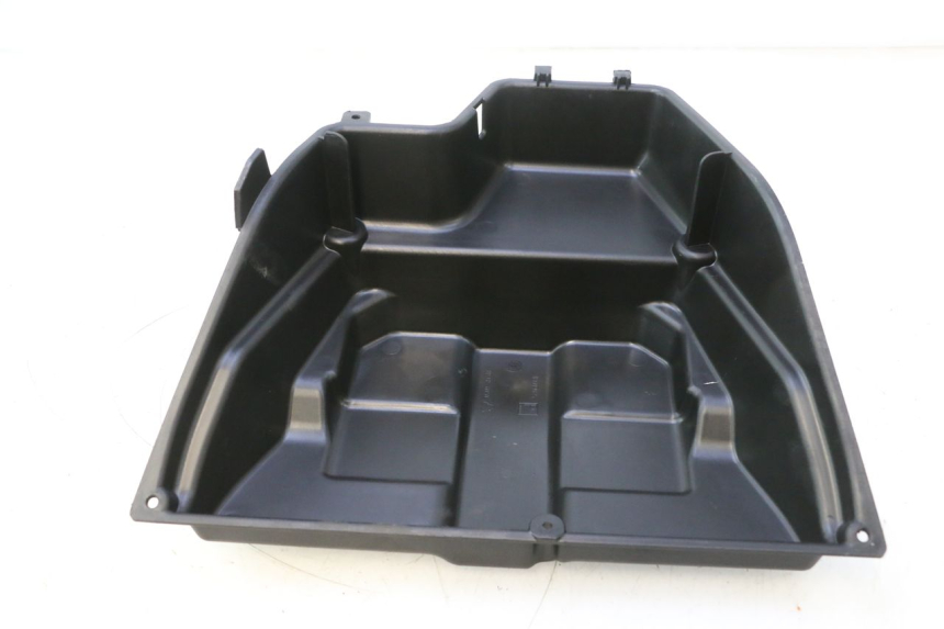 photo de BATTERIA COPERCHIO PIAGGIO MP3 HPE 530 (2022 - 2026) - Zoom sullo stato d'uso