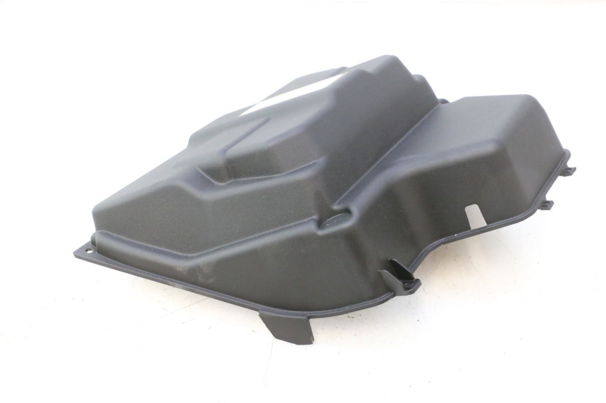 photo de BATTERIA COPERCHIO PIAGGIO MP3 HPE 530 (2022 - 2026) - Dettagli dei punti di fissaggio