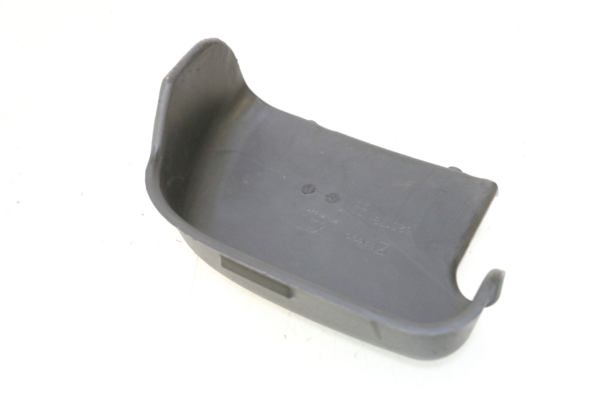 photo de BATTERIA COPERCHIO PIAGGIO MP3 LT 300 (2010 - 2016) - Zoom sullo stato d'uso