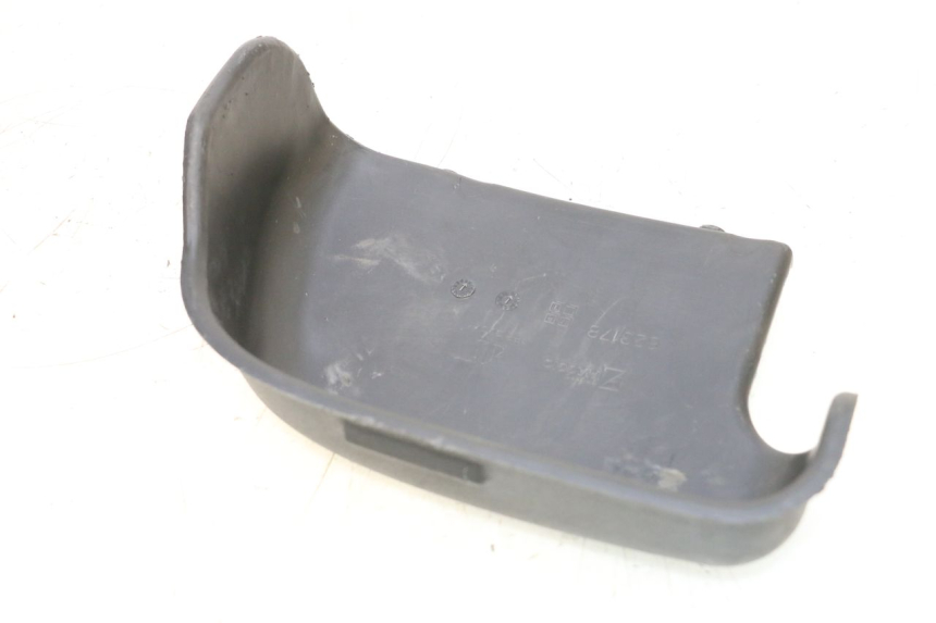 photo de BATTERIA COPERCHIO PIAGGIO MP3 RL 250 (2006 - 2010) - Altra angolazione