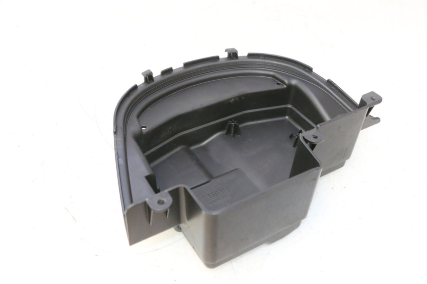 photo de BATTERIA COPERCHIO PIAGGIO MP3 500 (2016 - 2018) - Altra angolazione