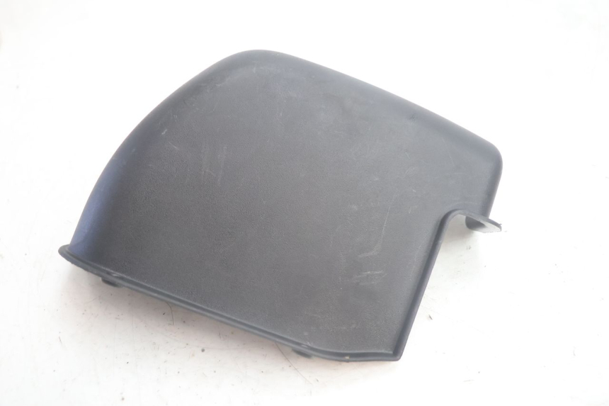 photo de BATTERIA COPERCHIO PIAGGIO MP3 500 (2011 - 2015) - Zoom sullo stato d'uso