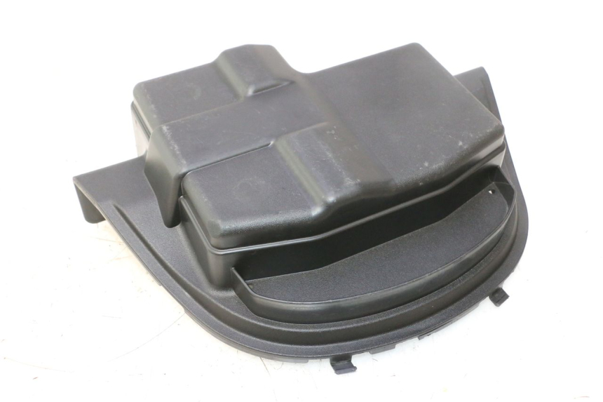 photo de BATTERIA COPERCHIO PIAGGIO MP3 500 (2016 - 2018) - Vista principale