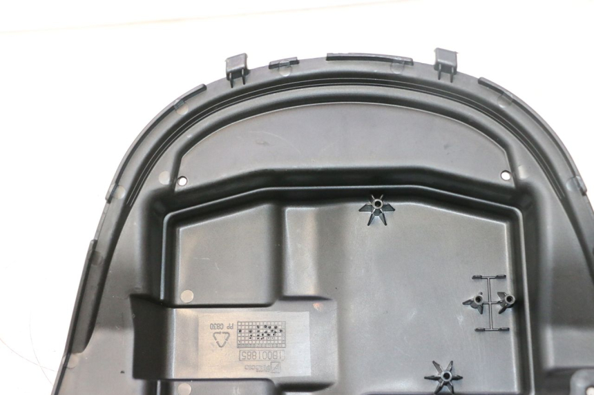 photo de BATTERIA COPERCHIO PIAGGIO MP3 500 (2016 - 2018) - Vista d'insieme del prodotto