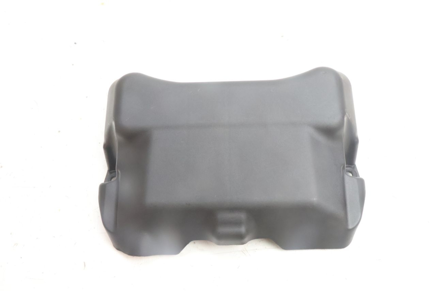 photo de BATTERIA COPERCHIO YAMAHA N-MAX NMAX 125 (2021 - 2024) - Vista principale