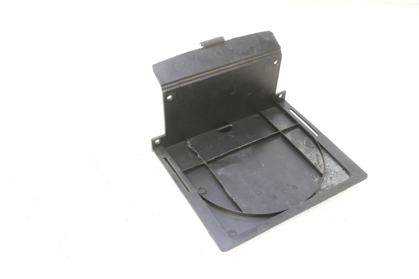 photo de BATTERIA COPERCHIO KYMCO LIKE 4T 50 (2019 - 2025) - Zoom sullo stato d'uso