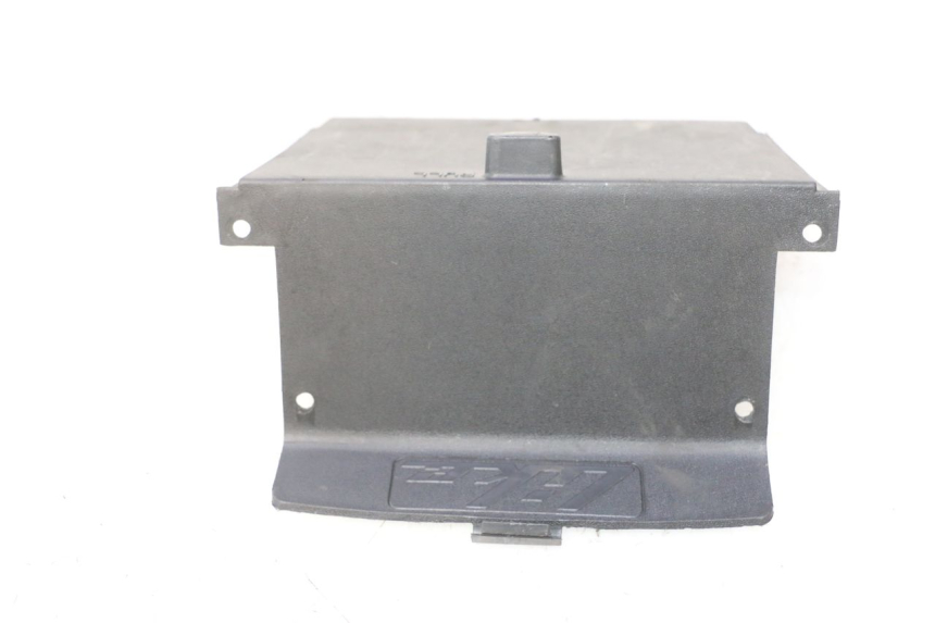 photo de BATTERIA COPERCHIO KYMCO LIKE 4T 50 (2019 - 2025) - Vista d'insieme del prodotto