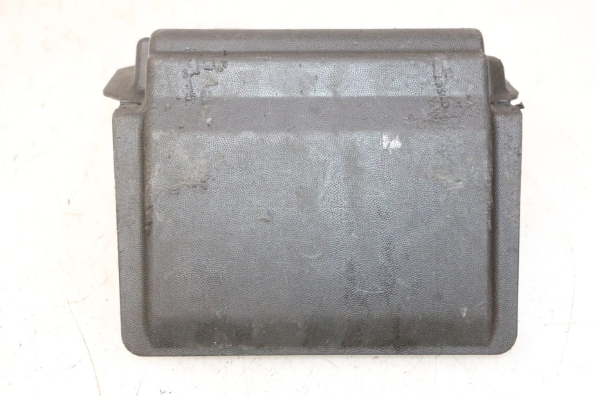 photo de COPERCHIO BATTERIA PIAGGIO NEW TYPHOON 50 (2010 - 2017) - Primo piano tecnico