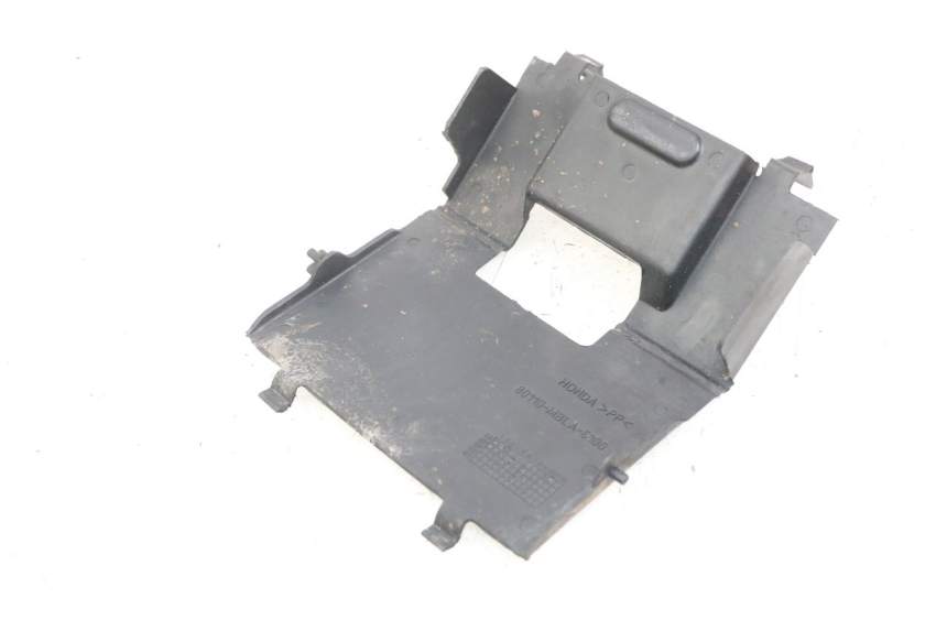 photo de COPERCHIO BATTERIA HONDA NTV DEAUVILLE 650 (1998 - 2001) - Dettaglio del componente