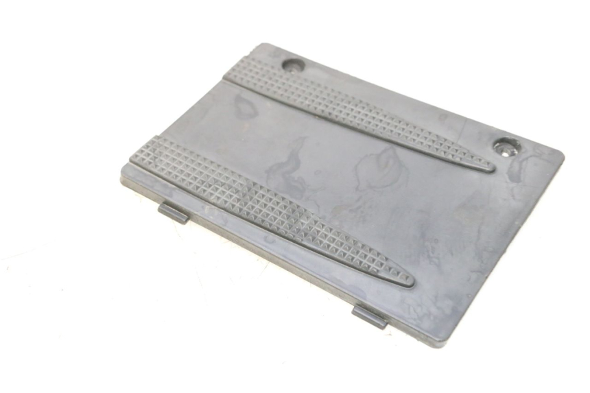 photo de BATTERIA COPERCHIO JM MOTORS OLDIES 4T 50 (2020 - 2026) - Zoom sullo stato d'uso