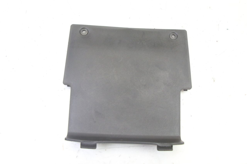 photo de BATTERIA COPERCHIO SYM ORBIT III 3 4T 50 (2021 - 2025) - Dettaglio del componente