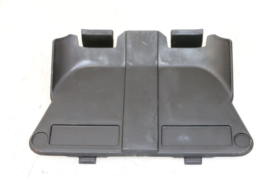 photo de BATTERIA COPERCHIO HONDA PCX (JF57/JF64) 125 (2014 - 2018) - Dettaglio del componente