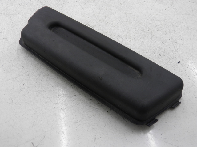 photo de COPERCHIO BATTERIA PIAGGIO FLY 2T 50 (2004 - 2017) - Vista principale