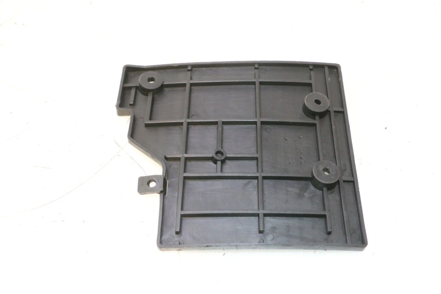 photo de COPERCHIO BATTERIA TNT MOTOR ROMA 10' 2T 50 (2011 - 2018) - Dettaglio del componente