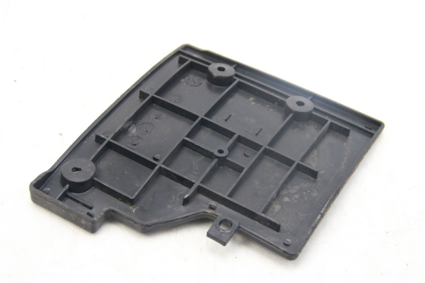 photo de COPERCHIO BATTERIA TNT MOTOR ROMA 10' 4T 50 (2019 - 2022) - Zoom sullo stato d'uso