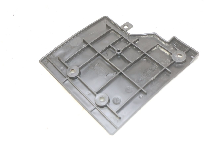 photo de COPERCHIO BATTERIA TNT MOTOR ROMA 10' 4T 50 (2019 - 2022) - Dettaglio del componente