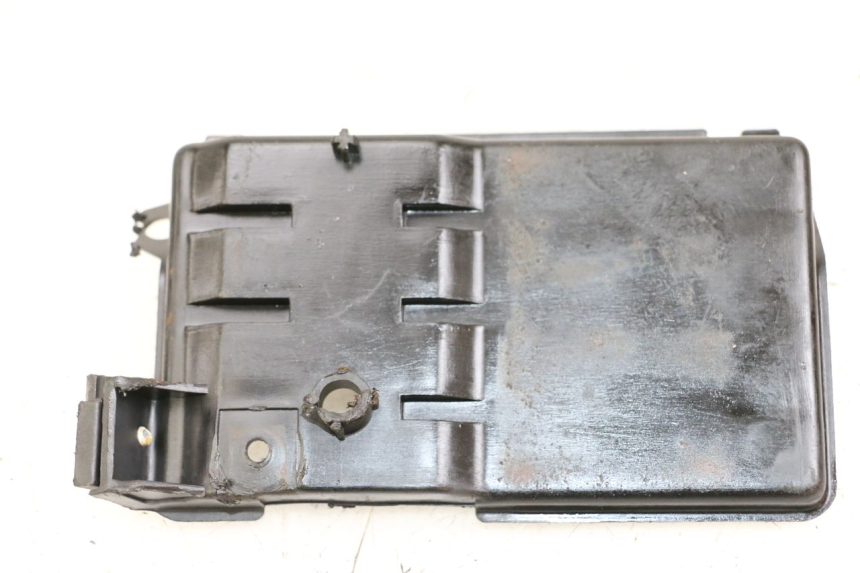 photo de BATTERIA COPERCHIO GILERA RUNNER LC 50 (1997 - 1998) - Zoom sullo stato d'uso