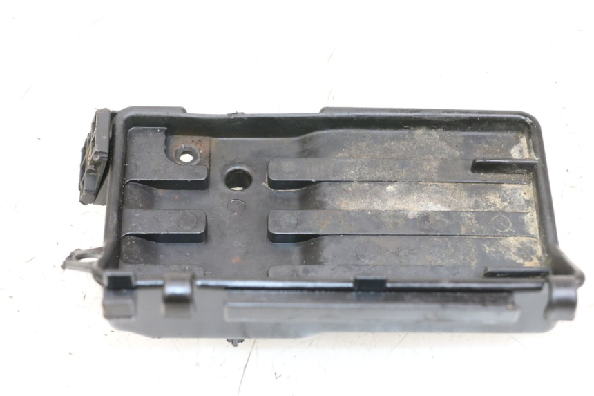 photo de BATTERIA COPERCHIO GILERA RUNNER LC 50 (1997 - 1998) - Altra angolazione