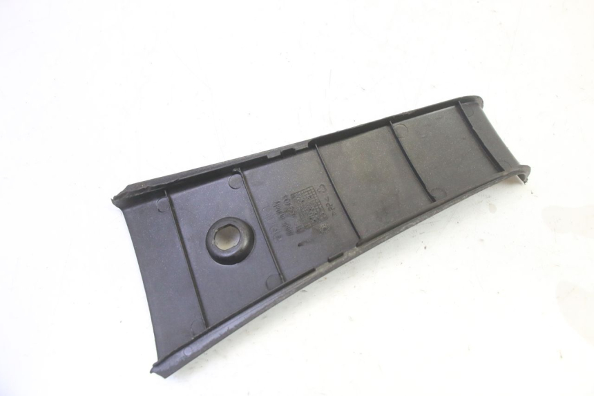 photo de BATTERIA COPERCHIO APRILIA SR R 2T LC 50 (2018 - 2021) - Zoom sullo stato d'uso