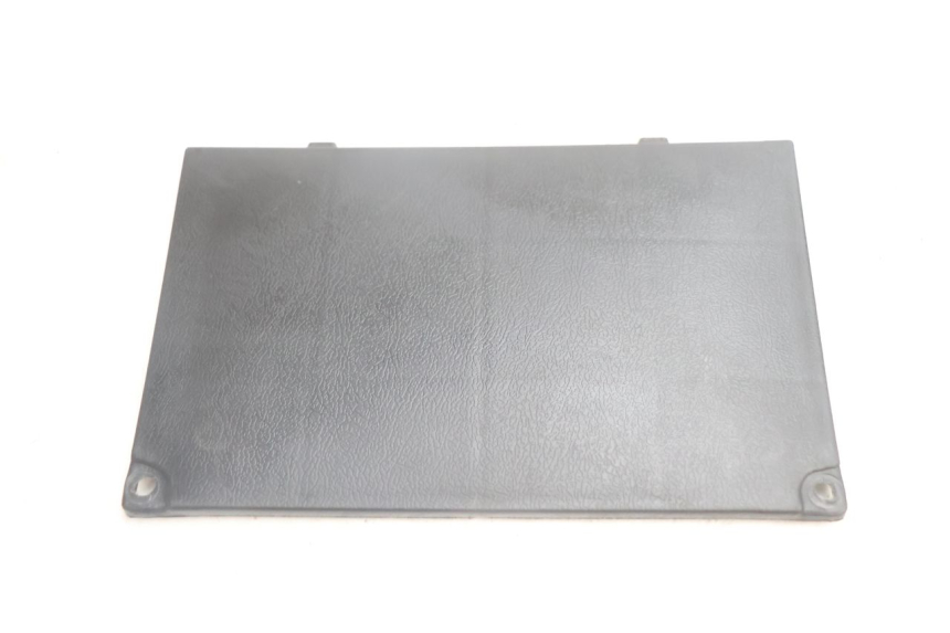 photo de COPERCHIO BATTERIA RAZZO STEED 125 (2012 - 2018) - Vista principale