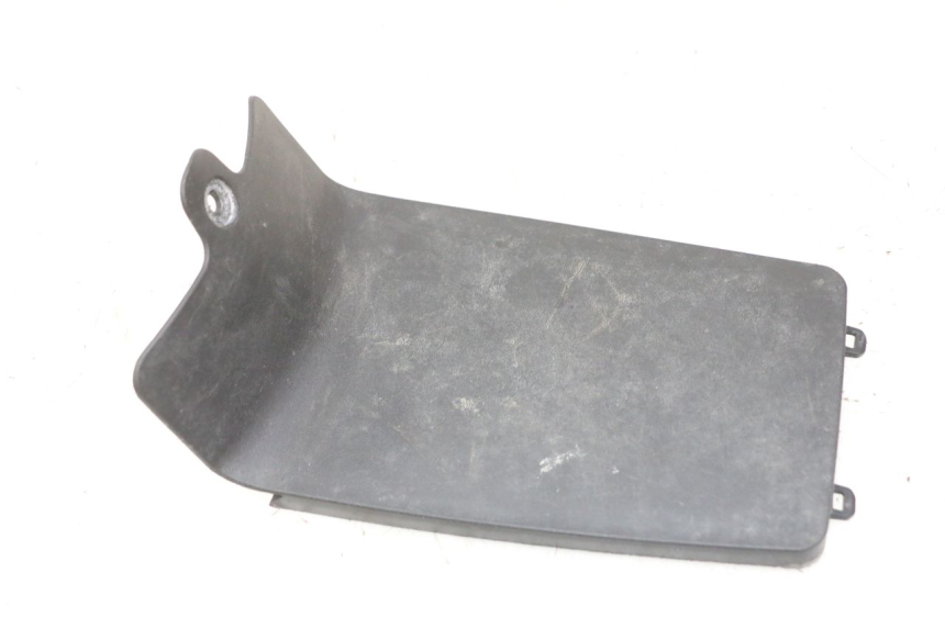 photo de BATTERIA COPERCHIO PEUGEOT STREETZONE I NAKED 2T 50 (2018 - 2020) - Zoom sullo stato d'uso