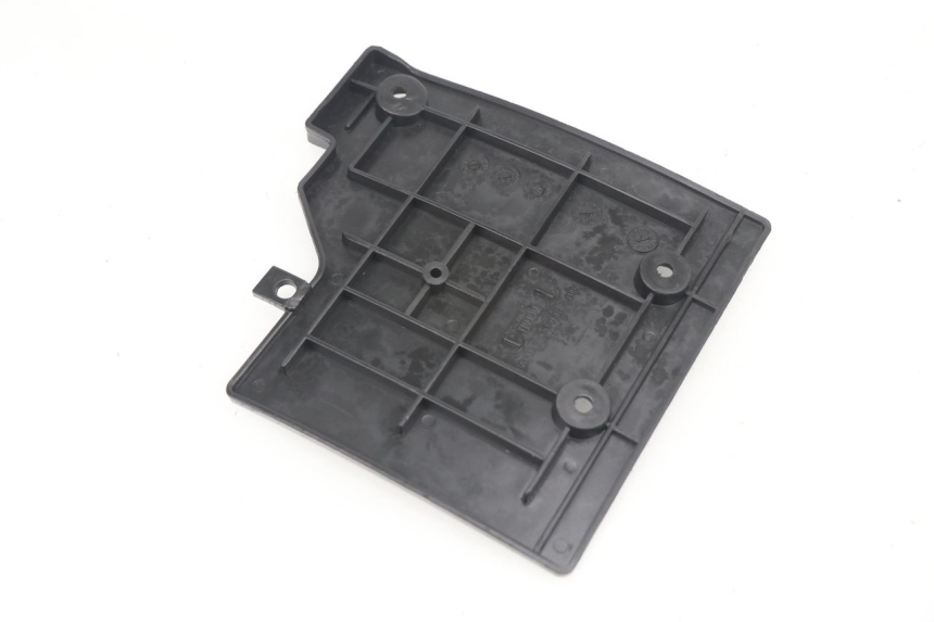 photo de COPERCHIO BATTERIA BAOTIAN TRAVEL SPIRIT 50 (2010 - 2012) - Dettaglio del componente