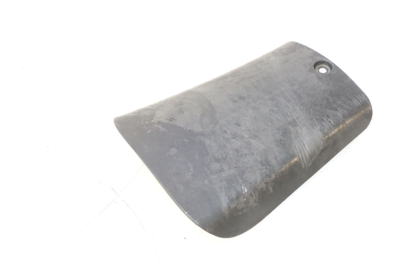 photo de BATTERIA COPERCHIO PEUGEOT TREKKER TKR 50 (2005 - 2014) - Primo piano tecnico