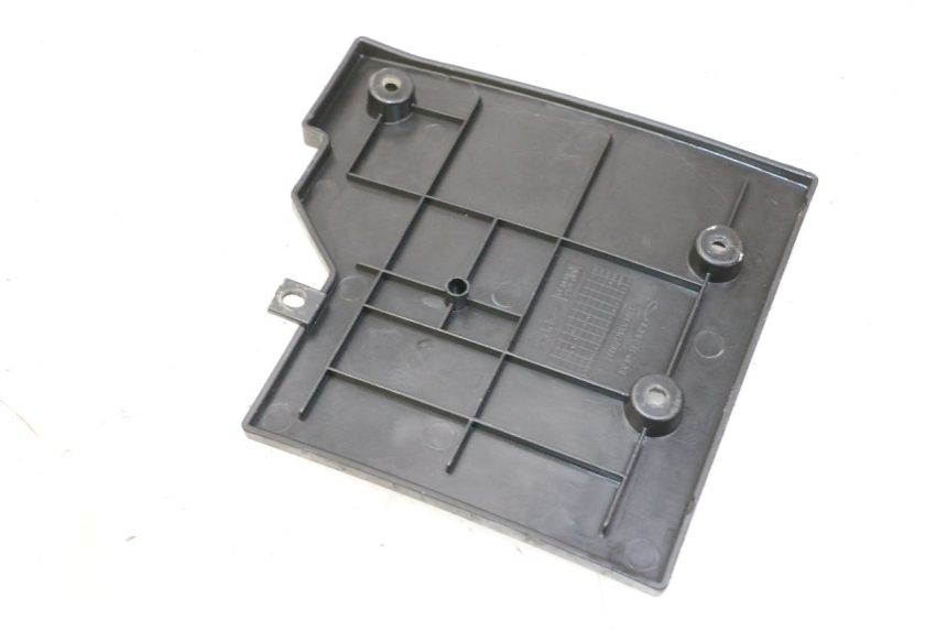 photo de BATTERIA COPERCHIO PEUGEOT V-CLIC VCLIC 50 (2007 - 2013) - Dettaglio del componente