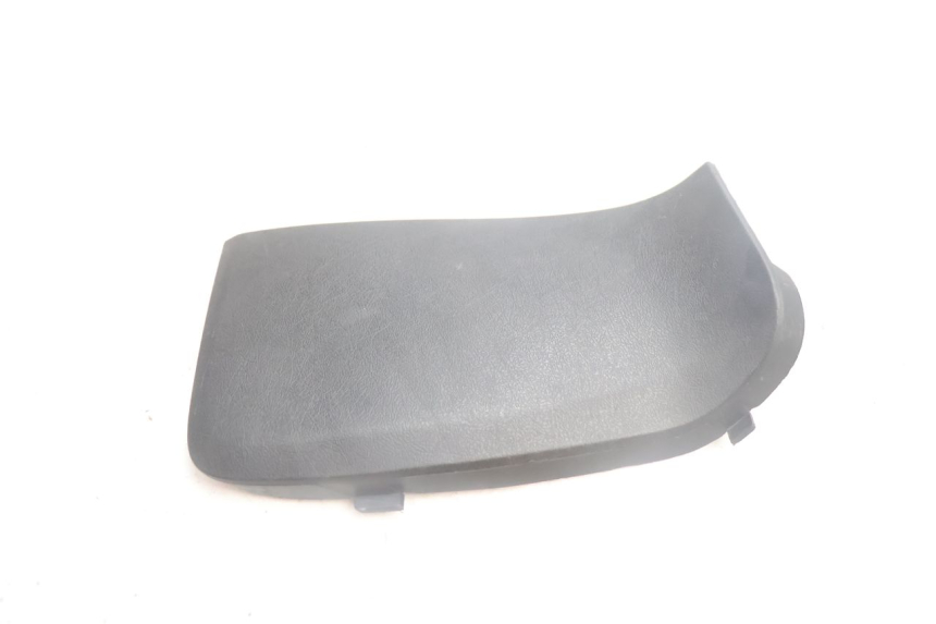 photo de COPERCHIO BATTERIA YAMAHA XMAX X-MAX 125 (2006 - 2009) - Dettaglio del componente