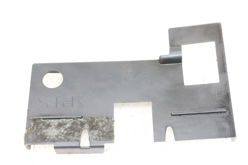 photo de BATTERIA COPERCHIO YAMAHA XJ6 ABS 600 (2008 - 2016) - Zoom sullo stato d'uso