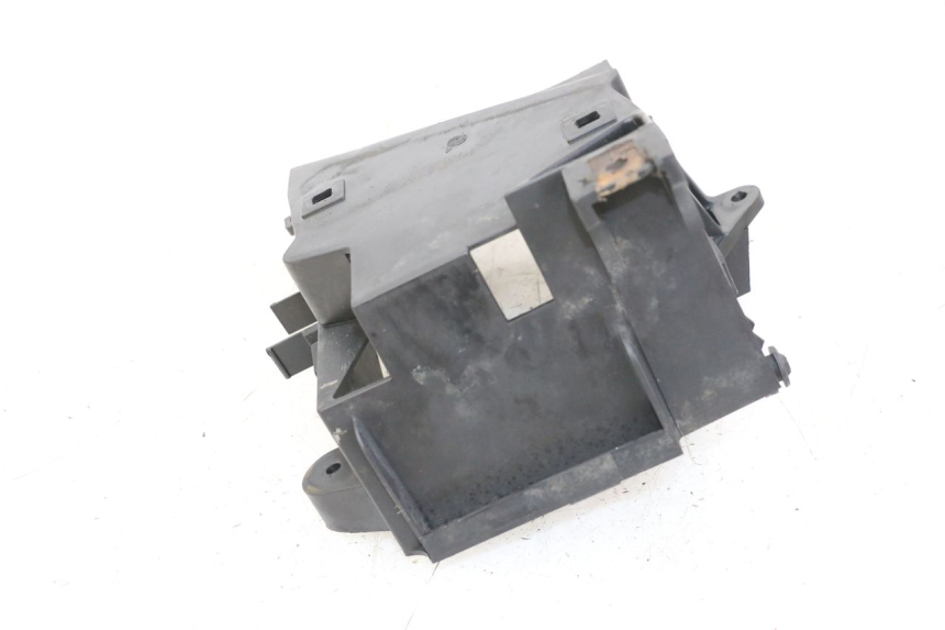 photo de BATTERIA COPERCHIO YAMAHA XVS DRAG STAR DRAGSTAR 650 (1997 - 2007) - Caratteristiche distintive