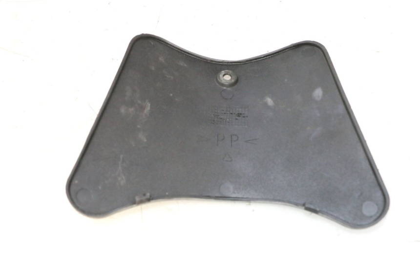 photo de BATTERIA COPERCHIO YAMAHA YP MAJESTY 125 (2002 - 2006) - Altra angolazione