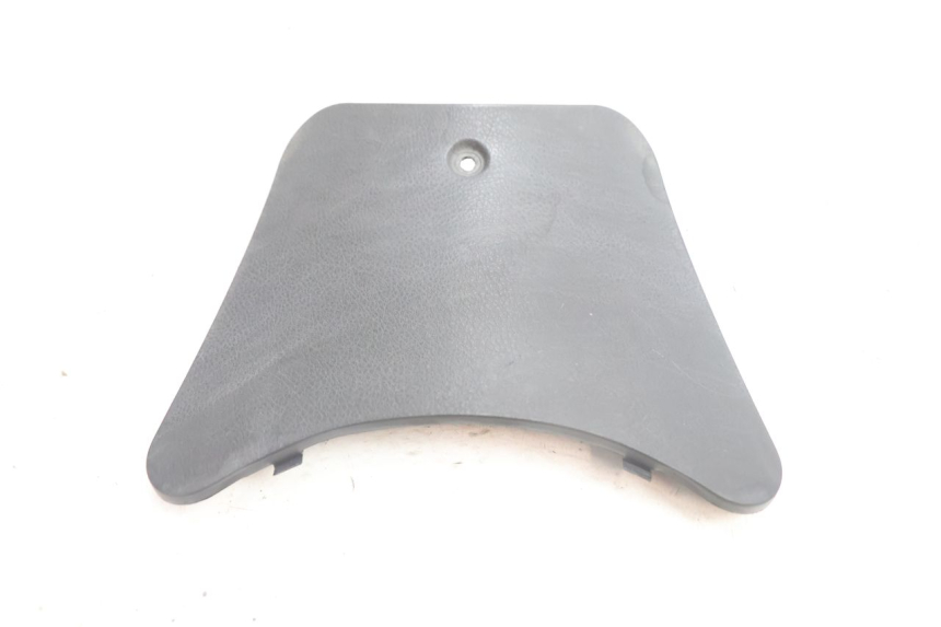 photo de BATTERIA COPERCHIO YAMAHA YP MAJESTY 125 (2002 - 2006) - Dettaglio del componente