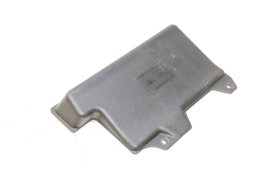 photo de COFANO BATTERIA PIAGGIO ZIP 2T 50 (2009 - 2019) - Zoom sullo stato d'uso