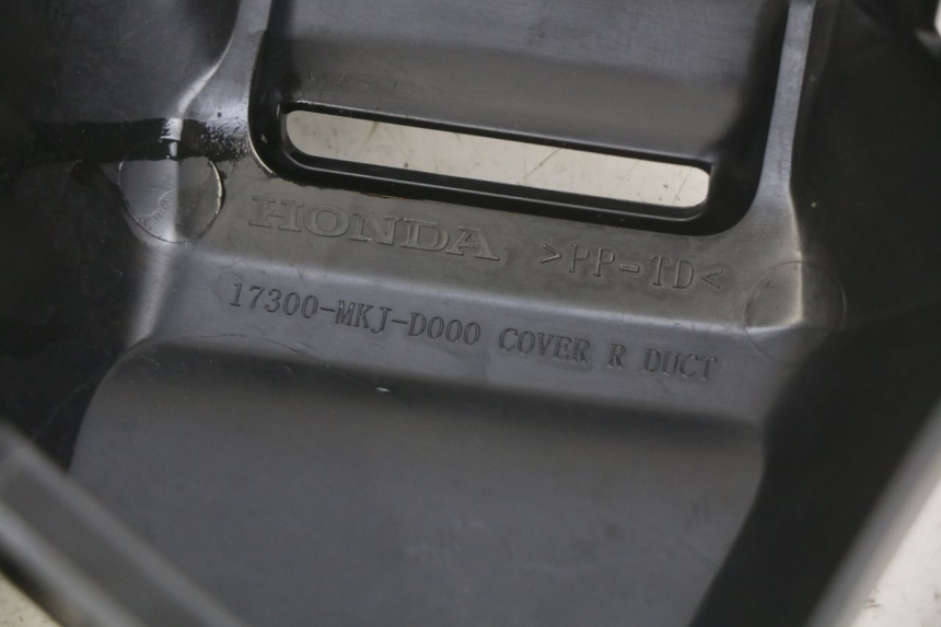 photo de CACHE FILTRO ARIA HONDA CB R 1000 (2018 - 2023) - Dettaglio del componente