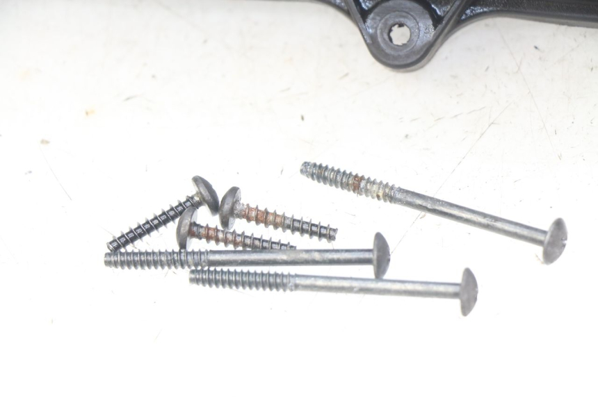 photo de COPERCHIO FILTRO ARIA HONDA FES S-WING SWING ABS 125 (2007 - 2015) - Altra angolazione