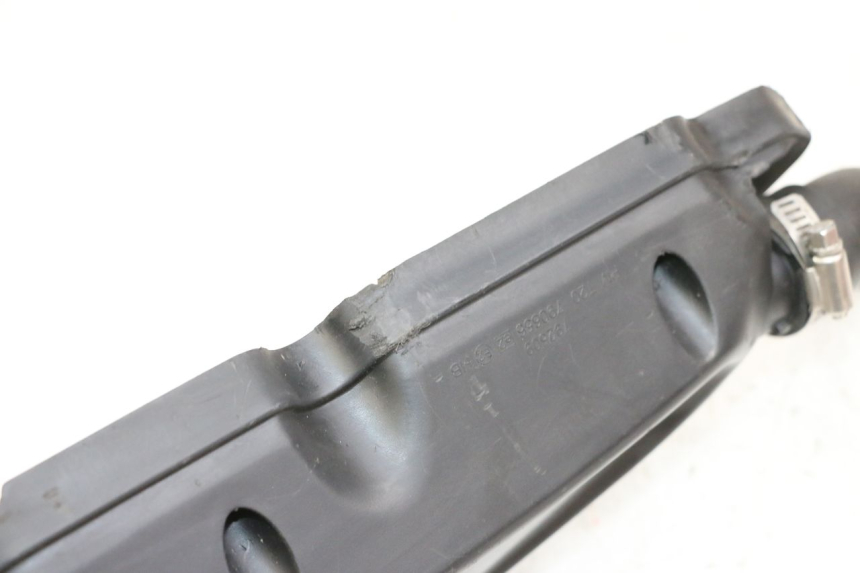 photo de COPERCHIO FILTRO ARIA PEUGEOT KISBEE 4T 50 (2018 - 2022) - Dettaglio del componente