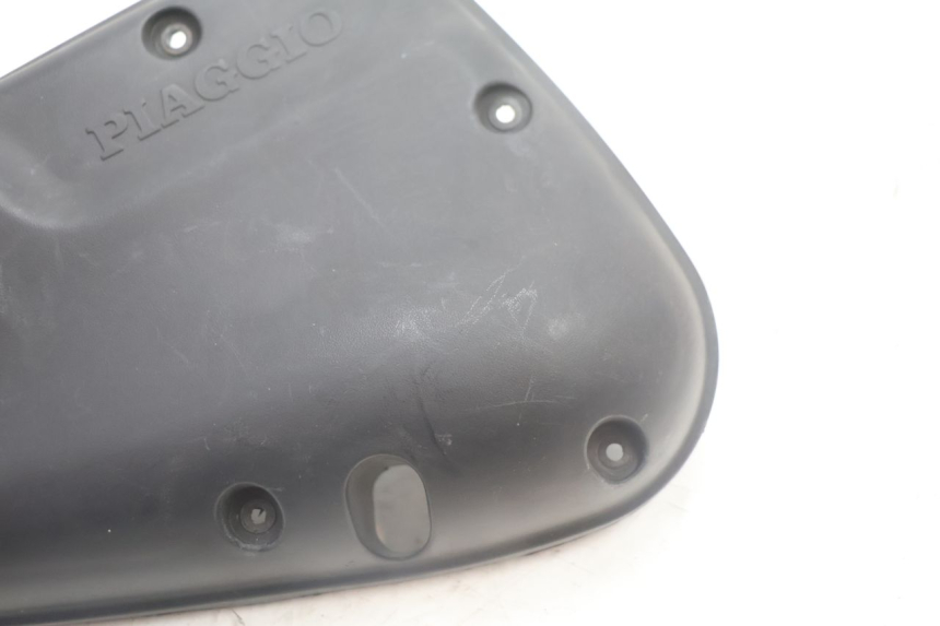 photo de SCATOLA COPERCHIO PIAGGIO LIBERTY 50 (1998 - 2003) - Zoom sullo stato d'uso